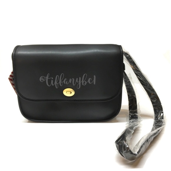 Handbags - Soft Front Flap Shoulder Bag Faux Leather Black